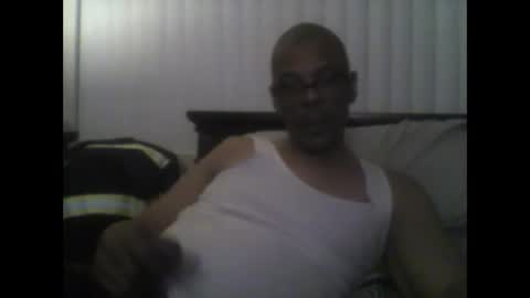 Busturgutzgd1 online show from 19, 2, 2025