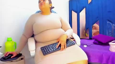 Snapshot of busty_juicyy chatting on 10, 7, 2026 busty juicyy online show from 10, 7, 2026