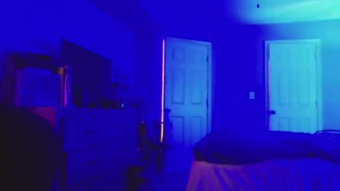 busybee83 online show from 7, 1, 2026