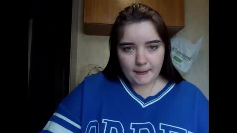 butterfly18988 online show from 23, 10, 2025