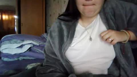 butterfly18988 online show from 7, 11, 2025