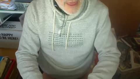 Buttlover2233 online show from 13, 11, 2025