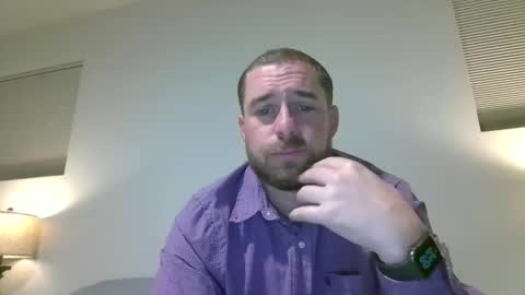 Snapshot of buttman8000 chatting on 5, 11, 2025 buttman8000 online show from 5, 11, 2025