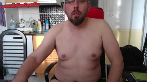 Snapshot of bux404 chatting on 6, 1, 2025 Pete online show from 6, 1, 2025