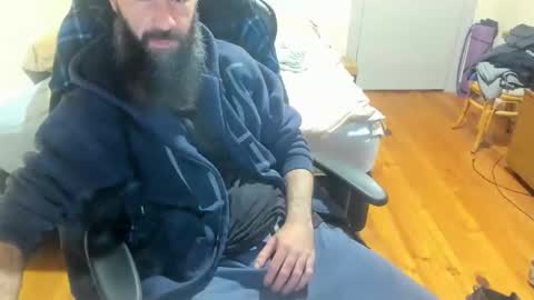 Buzz online show from 12, 4, 2026