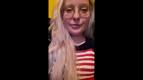Momuknow online show from 10, 6, 2026