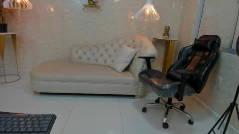 Snapshot of caamii_sweett chatting on 26, 4, 2026 Camii Sweet online show from 26, 4, 2026