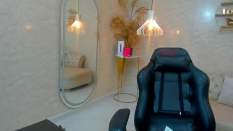 Snapshot of caamii_sweett chatting on 28, 5, 2026 Camii Sweet online show from 28, 5, 2026