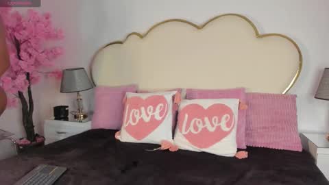 Cahitlin  online show from 25, 11, 2025