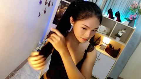 Snapshot of caitlin_x chatting on 14, 11, 2025 caitlin online show from 14, 11, 2025