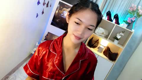 Snapshot of caitlin_x chatting on 18, 11, 2025 caitlin online show from 18, 11, 2025