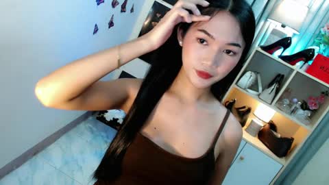 Snapshot of caitlin_x chatting on 4, 5, 2026 caitlin online show from 4, 5, 2026