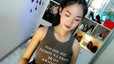 Snapshot of caitlin_x chatting on 10, 5, 2026 caitlin online show from 10, 5, 2026