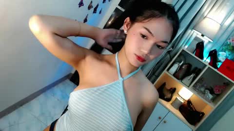 Snapshot of caitlin_x chatting on 17, 5, 2026 caitlin online show from 17, 5, 2026