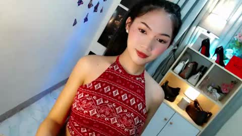 Snapshot of caitlin_x chatting on 19, 5, 2026 caitlin online show from 19, 5, 2026