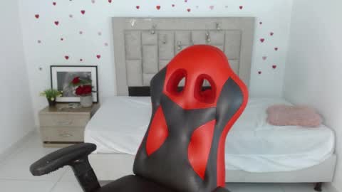 Snapshot of caius_fox chatting on 30, 3, 2026 caius online show from 30, 3, 2026