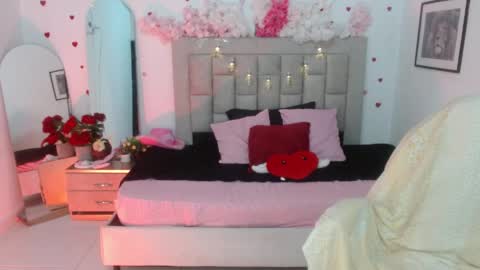 Snapshot of caius_fox chatting on 31, 3, 2026 caius online show from 31, 3, 2026