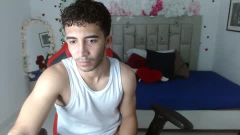 Snapshot of caius_fox chatting on 4, 4, 2026 caius online show from 4, 4, 2026