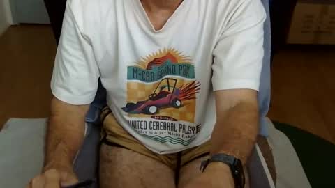 Snapshot of califun4u chatting on 21, 4, 2026 califun4u online show from 21, 4, 2026