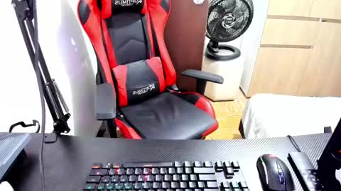 calihotcaliente27 online show from 3, 3, 2025