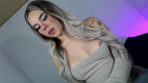 Snapshot of call_me_clara chatting on 11, 7, 2026 CALL ME CLARA online show from 11, 7, 2026