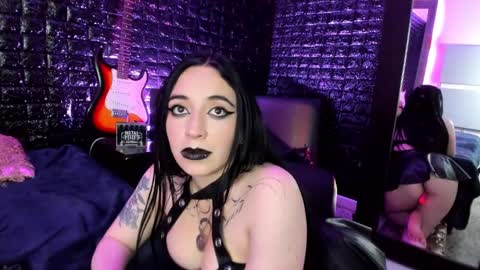 Snapshot of calliope_dark chatting on 5, 2, 2025 calliope_dark online show from 5, 2, 2025