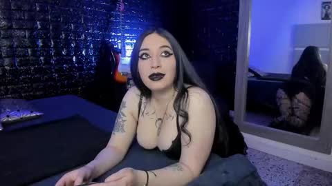 Snapshot of calliope_dark chatting on 27, 9, 2025 calliope_dark online show from 27, 9, 2025
