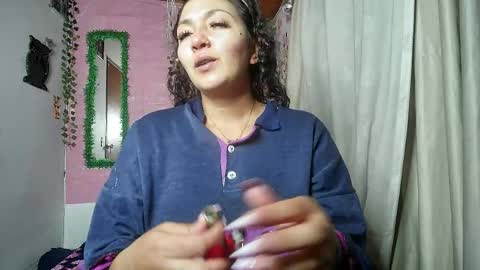 Snapshot of callme_lolas chatting on 7, 6, 2026 paula online show from 7, 6, 2026