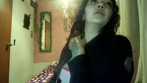 Snapshot of callme_lolas chatting on 11, 7, 2026 paula online show from 11, 7, 2026
