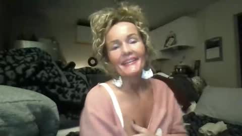 callmebabyt online show from 24, 10, 2025
