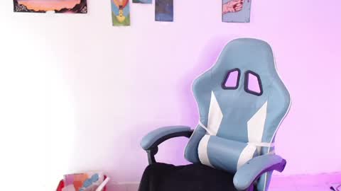 Snapshot of callmebluee chatting on 17, 4, 2026 callmebluee online show from 17, 4, 2026