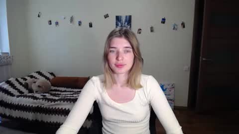 Snapshot of callmesweett chatting on 12, 5, 2026 callmesweett online show from 12, 5, 2026