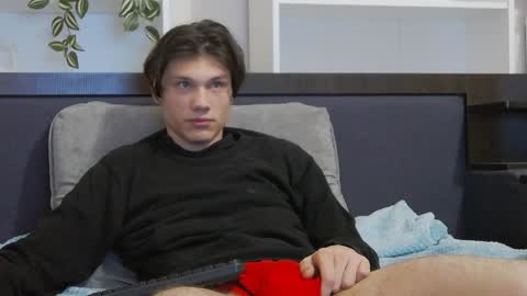 Snapshot of calvin_cay chatting on 10, 1, 2025 Calvin online show from 10, 1, 2025