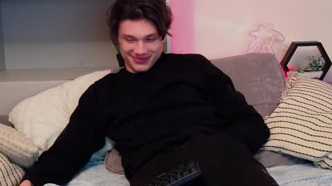 Snapshot of calvin_cay chatting on 17, 1, 2025 Calvin online show from 17, 1, 2025