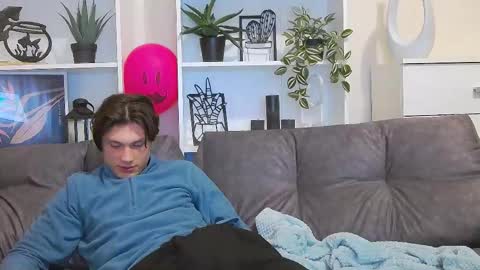 Snapshot of calvin_cay chatting on 23, 2, 2025 Calvin online show from 23, 2, 2025