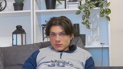 Snapshot of calvin_cay chatting on 26, 2, 2025 Calvin online show from 26, 2, 2025