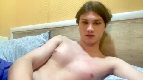 Snapshot of calvin_cay chatting on 28, 10, 2025 Calvin online show from 28, 10, 2025