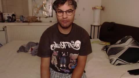 Calvinjohnlad online show from 17, 11, 2025