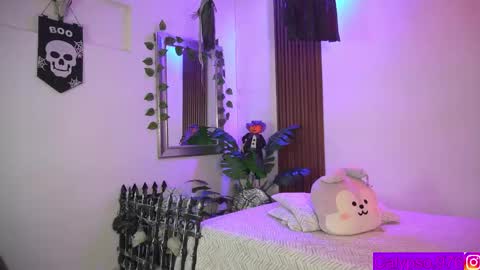 Calypso and Kayla online show from 1, 11, 2025