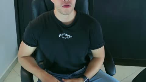 camara110 online show from 29, 1, 2025