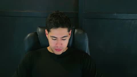 camara110 online show from 8, 2, 2025