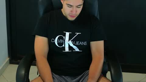 camara110 online show from 10, 2, 2025