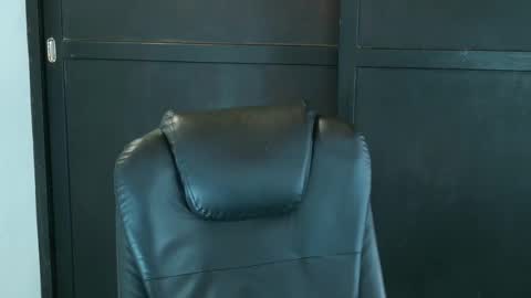 camara110 online show from 11, 2, 2025