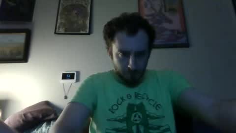 Snapshot of cambam14 chatting on 28, 11, 2025 SafeSax online show from 28, 11, 2025