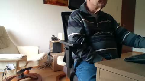 Snapshot of camcologne chatting on 22, 1, 2025 camcologne online show from 22, 1, 2025