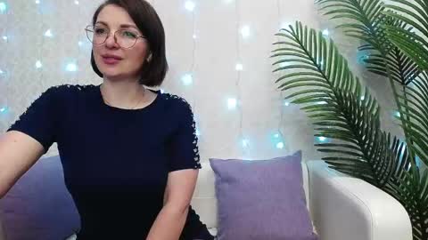 Snapshot of camelia_lillie chatting on 15, 5, 2026 camelia_lillie online show from 15, 5, 2026
