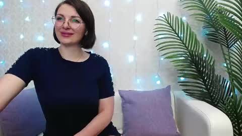 Snapshot of camelia_lillie chatting on 15, 5, 2026 camelia_lillie online show from 15, 5, 2026