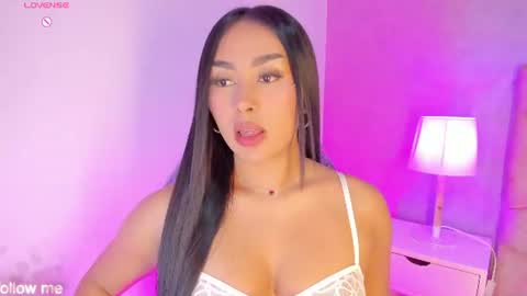 Camelia Smith online show from 17, 7, 2026
