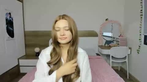 Snapshot of camelotmasu1999 chatting on 18, 10, 2025 camelotmasu1999 online show from 18, 10, 2025