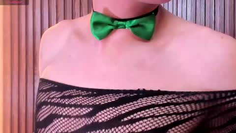 Snapshot of cameron_blake_ chatting on 5, 11, 2025 CAMERON online show from 5, 11, 2025